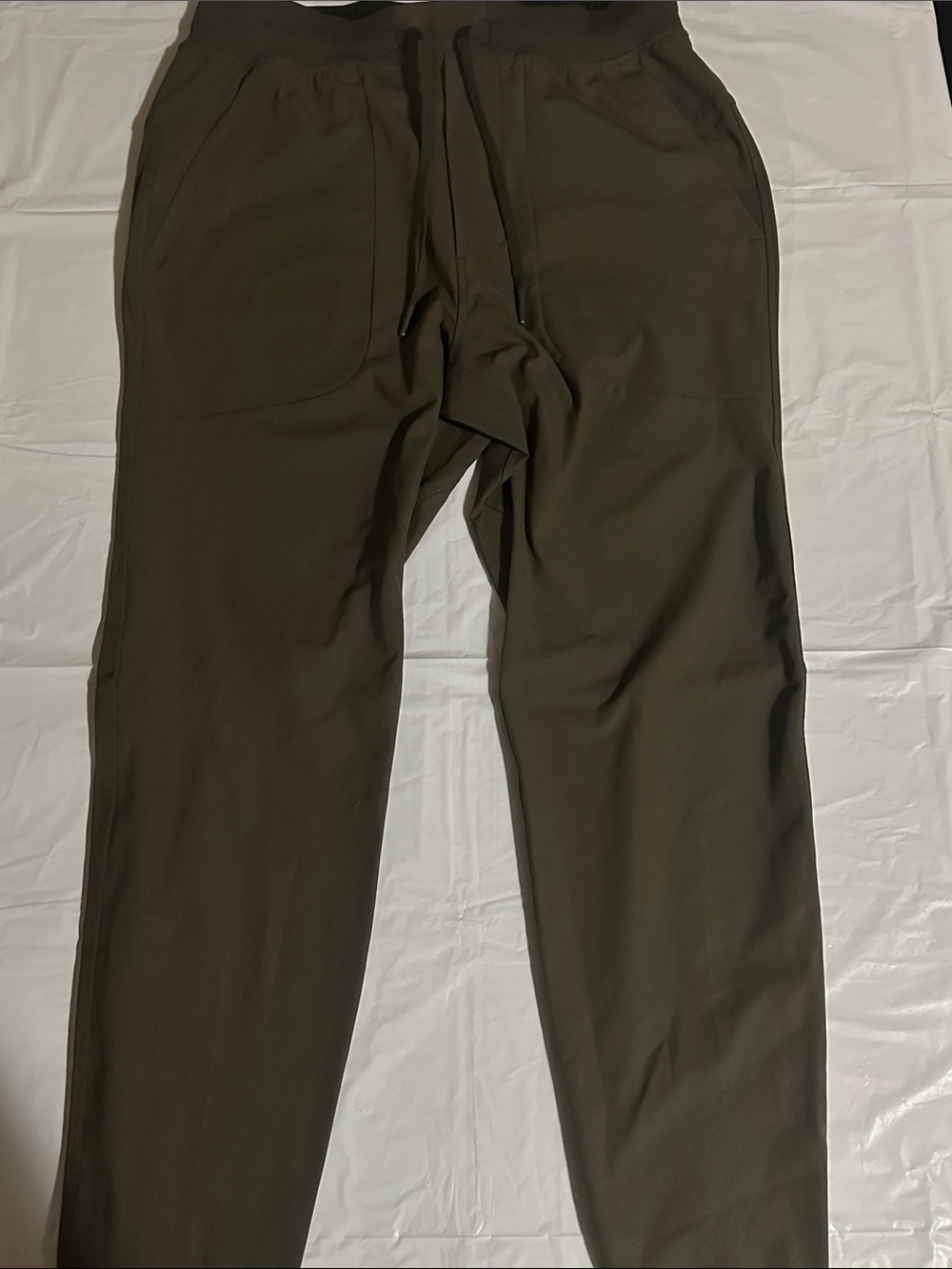 lululemon athletica Olive Drawstring Joggers